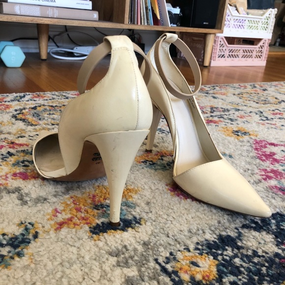 Herve Leger Heels - Picture 3 of 4